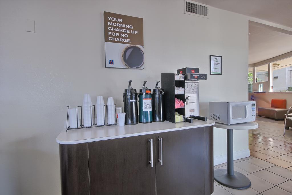 Motel 6-Merced, Ca Eksteriør billede