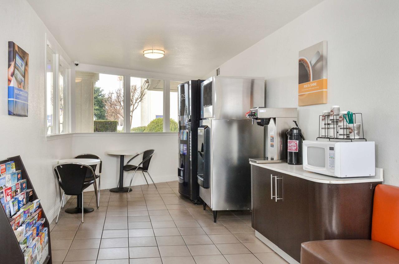 Motel 6-Merced, Ca Eksteriør billede