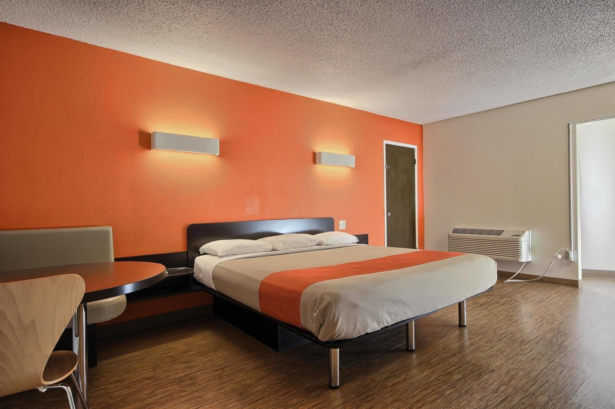 Motel 6-Merced, Ca Eksteriør billede